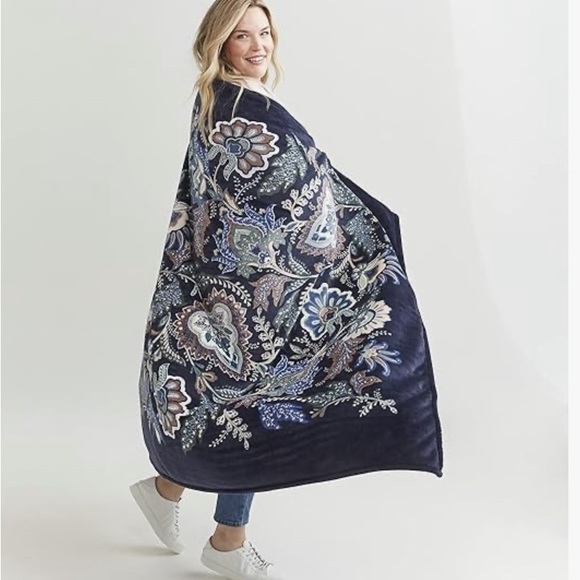 Vera Bradley Fleece Plush Throw Blanket Navy Camo Java NEW WITH TAGS - Picture 1 of 6